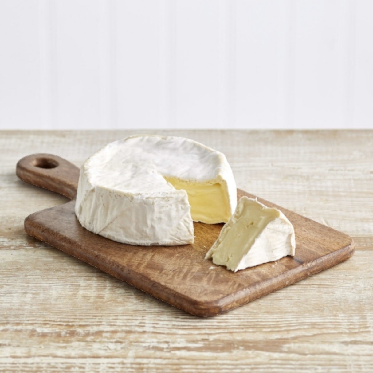 Simon Weaver - Cotswold Organic Brie (240g)