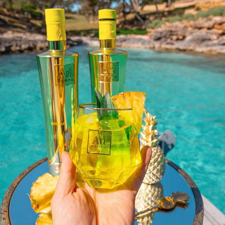AU VODKA - PINEAPPLE CRUSH 70CL BOTTLE